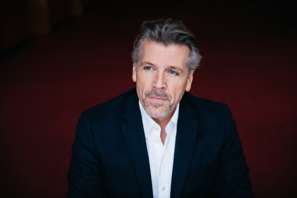 Thomas Hampson