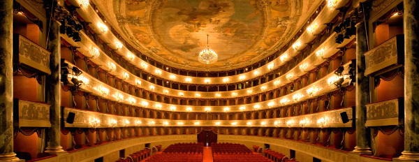 Donizetti Opera 2016
