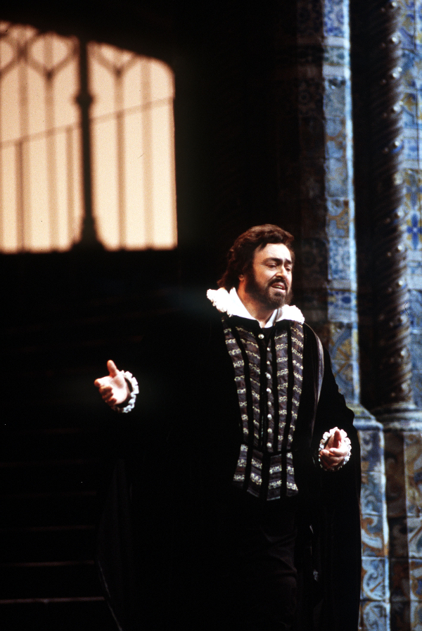 Luciano Pavarotti in Don Carlo di Verdi alla Scala di Milano (1992)