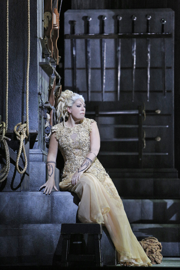 Norma a Toronto