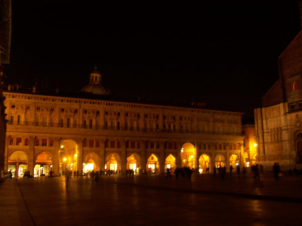 piazza maggiore