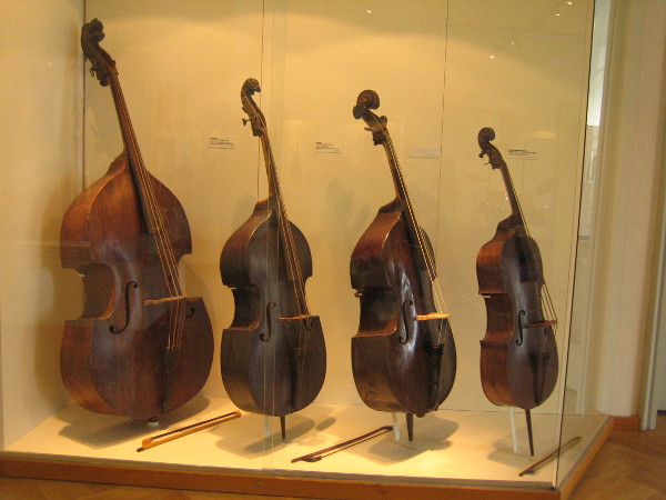 cellos, contrabbass, violoncello, contrabbasso