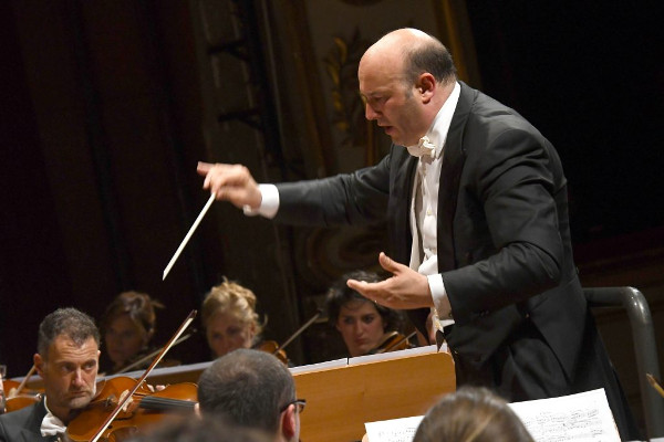 riccardo frizza e la filarmonica della fenice